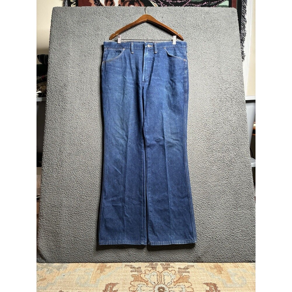 Vintage 70's Wrangler Western Bootcut Denim Jeans Men's USA Made (actual 37x32)